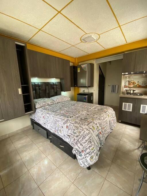 Apartaestudio Santa Rosa De Cabal Calle 16B # 7-30 Altos De Los Laureles - Esquina Bagian luar foto