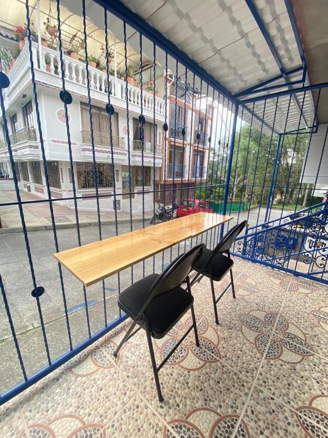 Apartaestudio Santa Rosa De Cabal Calle 16B # 7-30 Altos De Los Laureles - Esquina Bagian luar foto